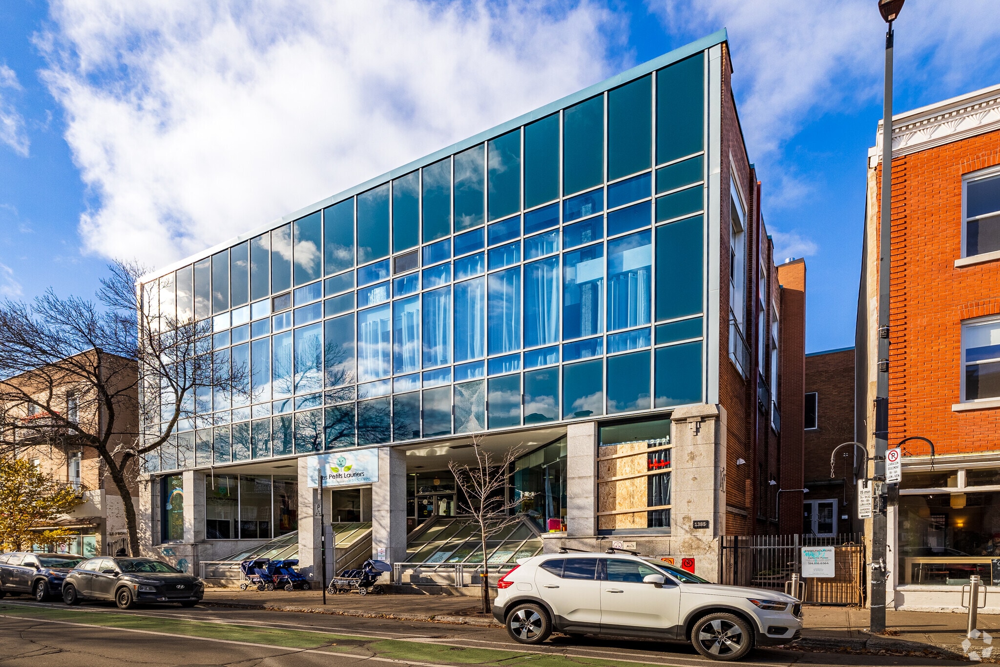 1375 Av Laurier E, Montréal, QC for Rent