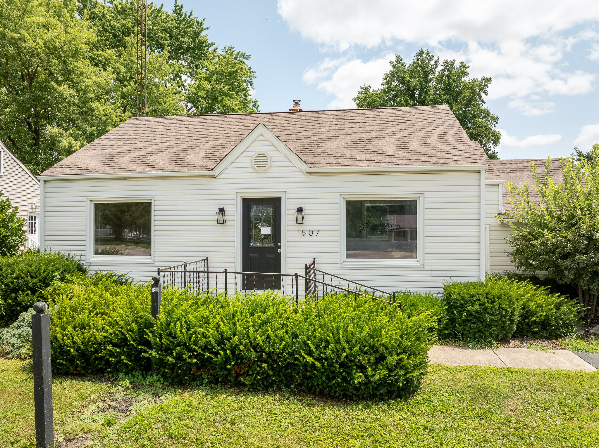 1607 Chester Blvd, Richmond, IN for Sale