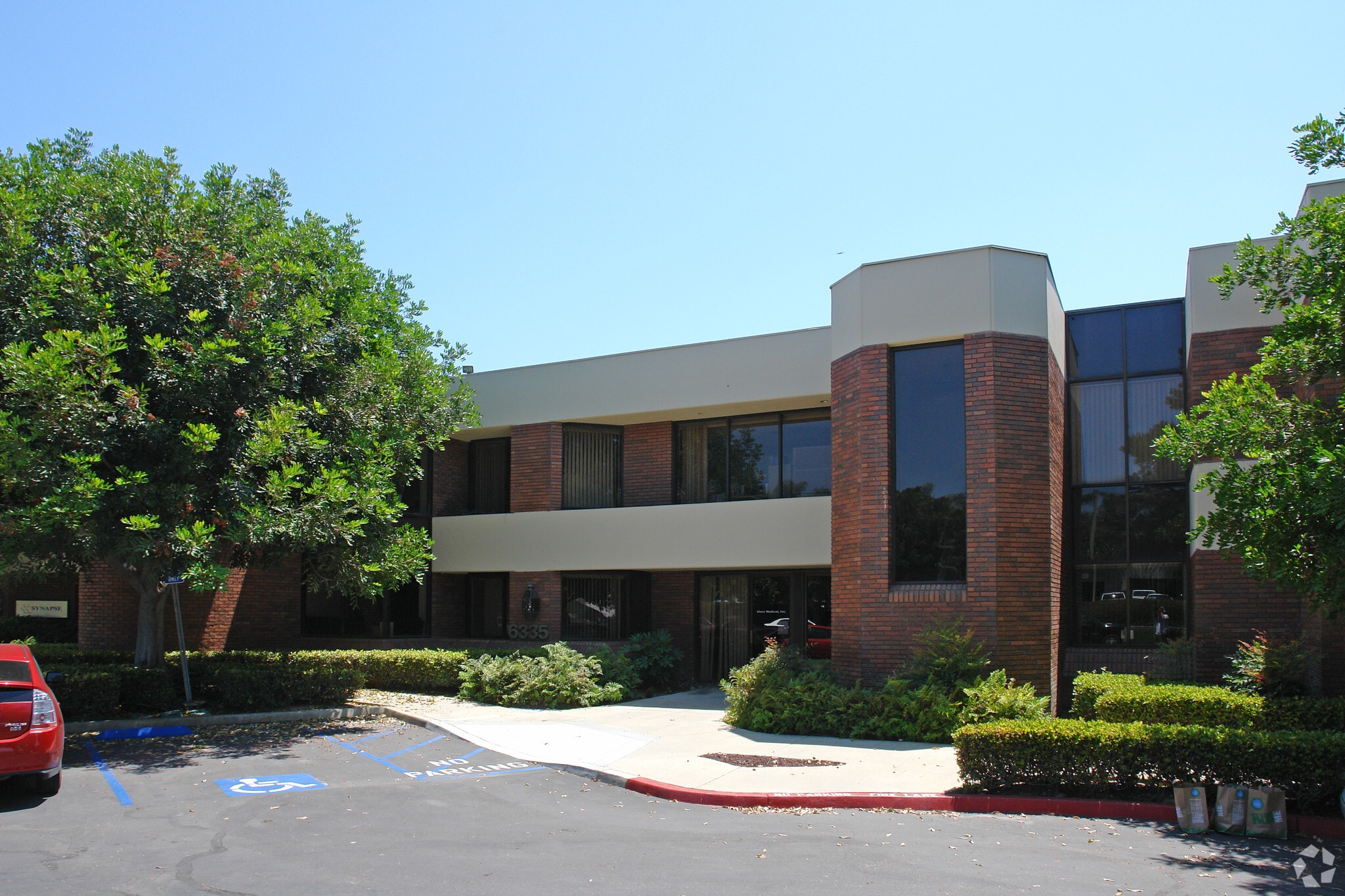 6335 Nancy Ridge Dr, San Diego, CA for Rent