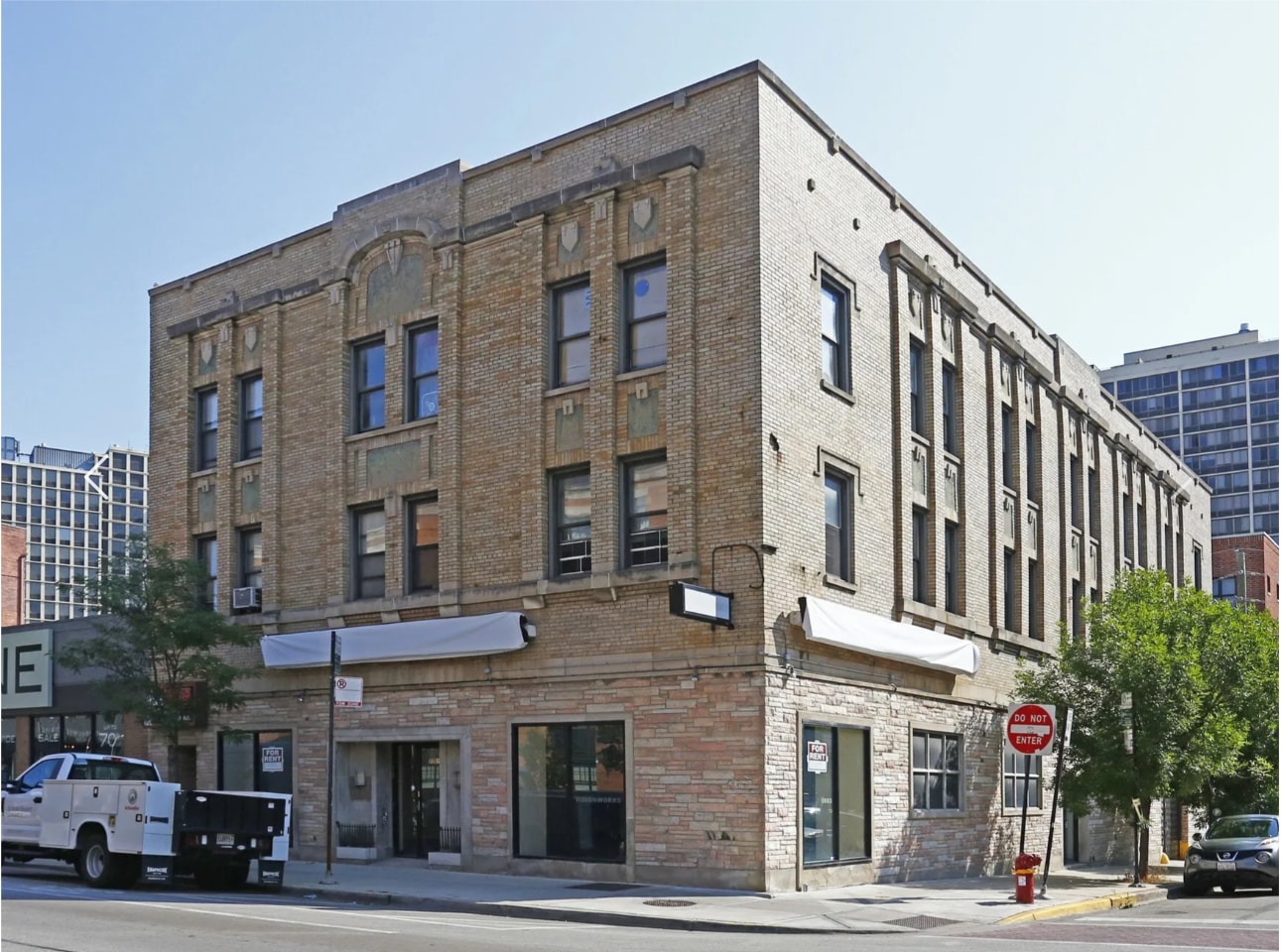 2701 N Clark St, Chicago, IL for Rent