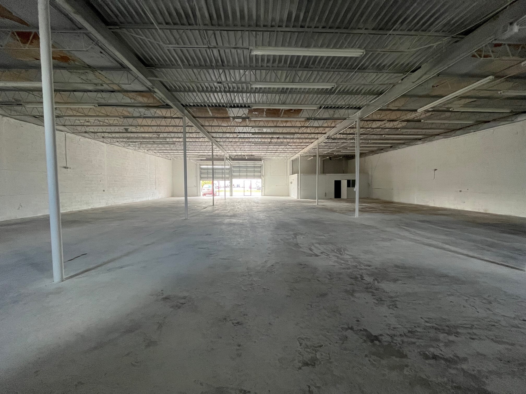 3580 NW 54th St, Miami, FL for Rent