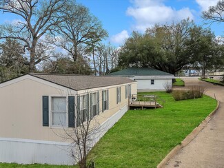 Huntsville, TX Apartments - 3102 Montgomery Rd