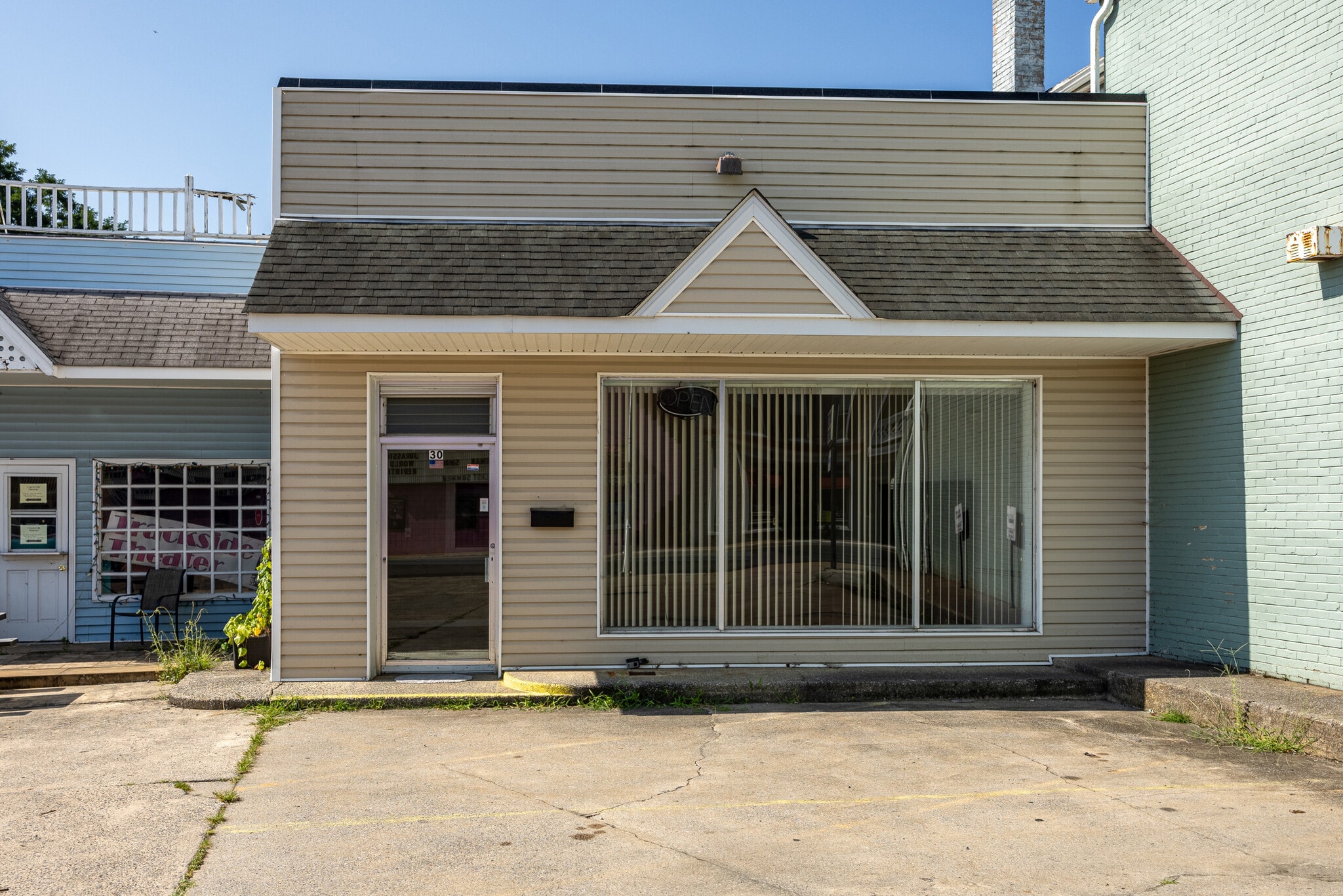 30 E Main St, Luray, VA for Sale