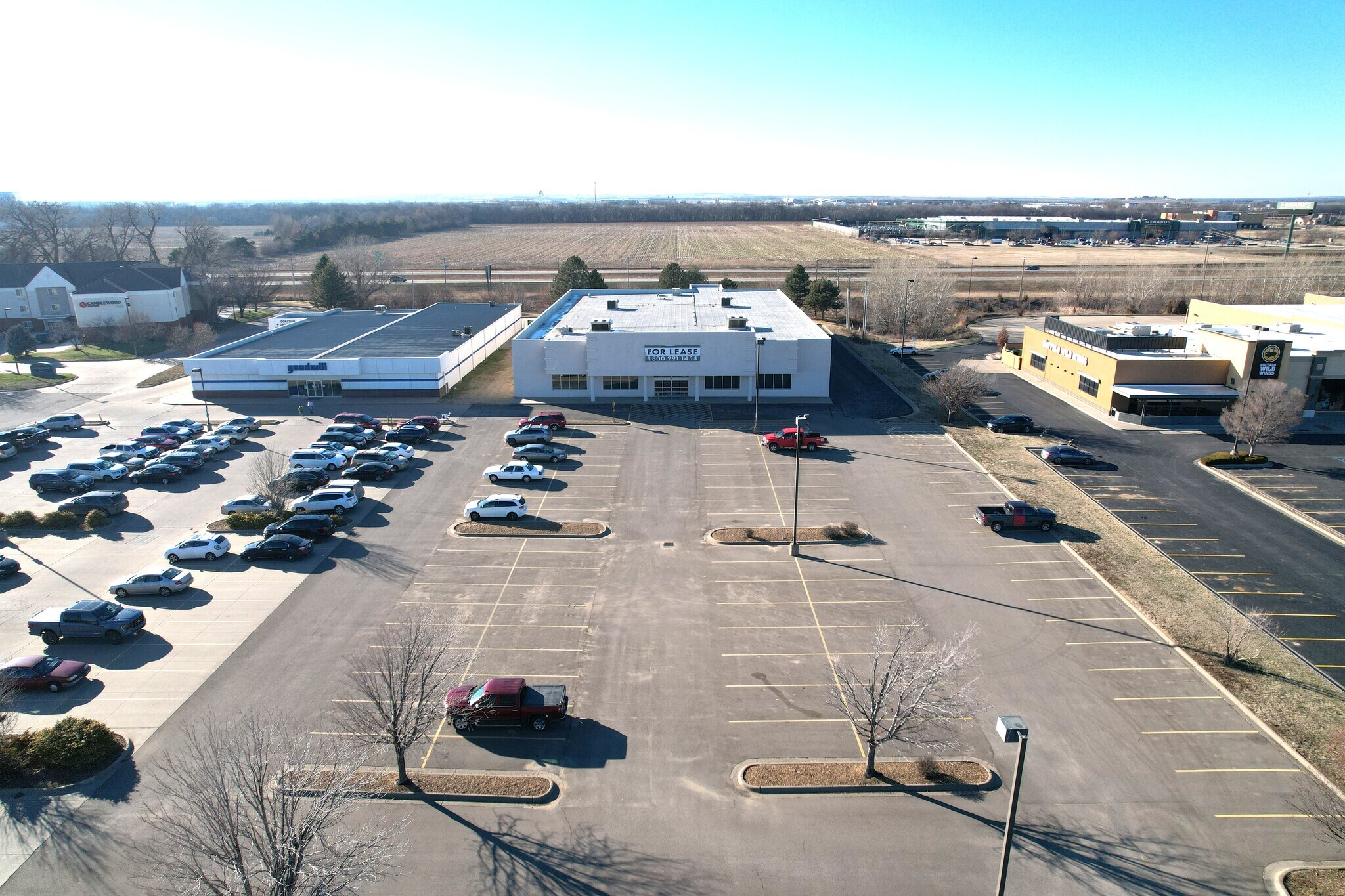 2620 Planet Ave, Salina, KS for Rent