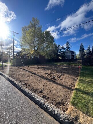 Bend, OR Commercial Land - 225 SE Urania Ln