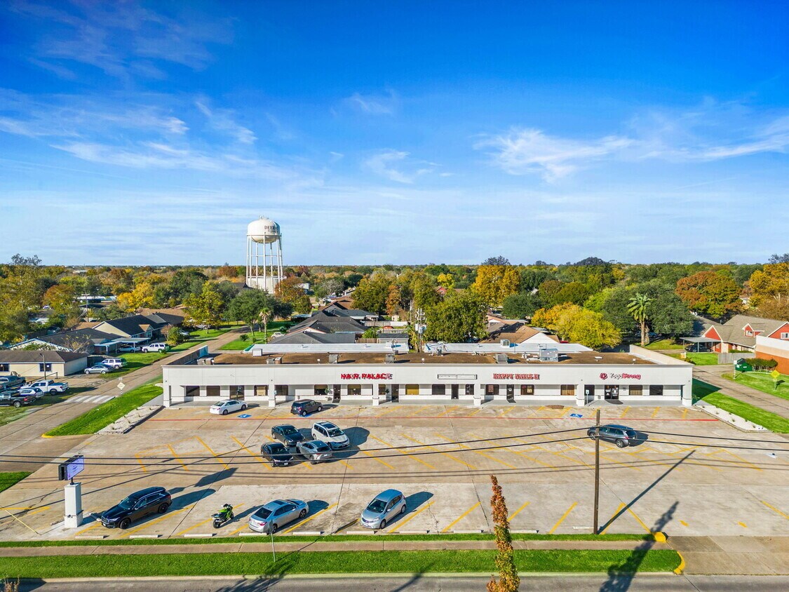 4202-4222 Center St, Deer Park, TX for Rent