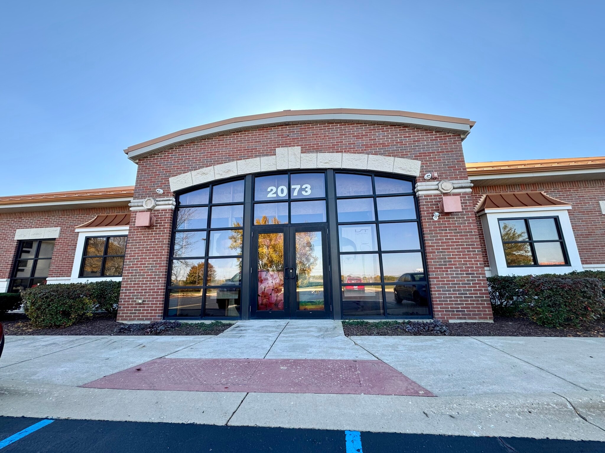 2073 Wiesbrook Rd, Oswego, IL for Rent