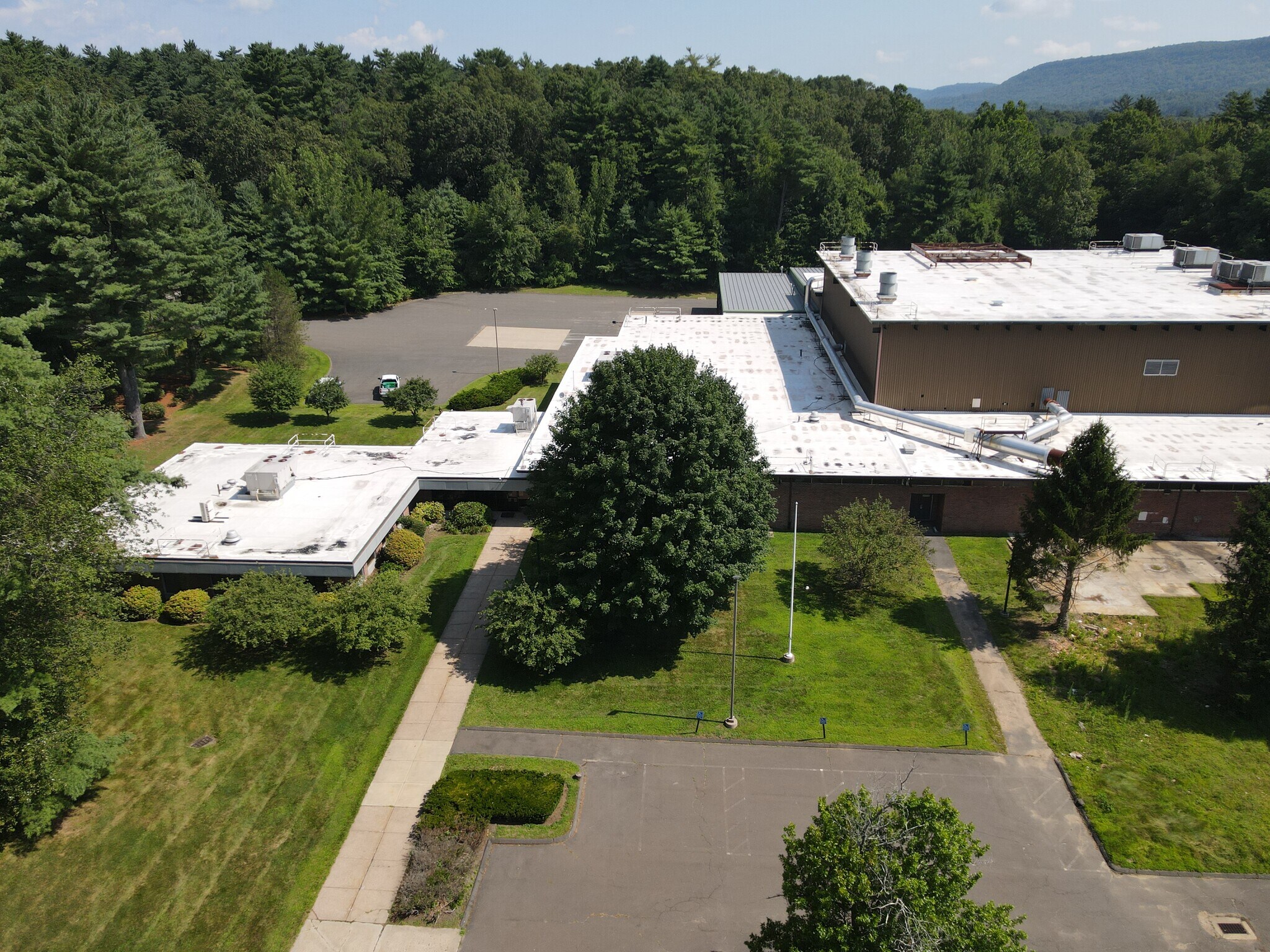 60 Security Dr, Avon, CT for Rent