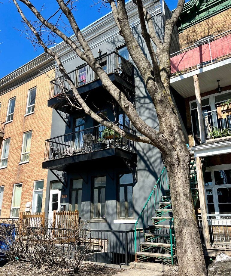 228-230 Av 3E, Québec, QC for Sale