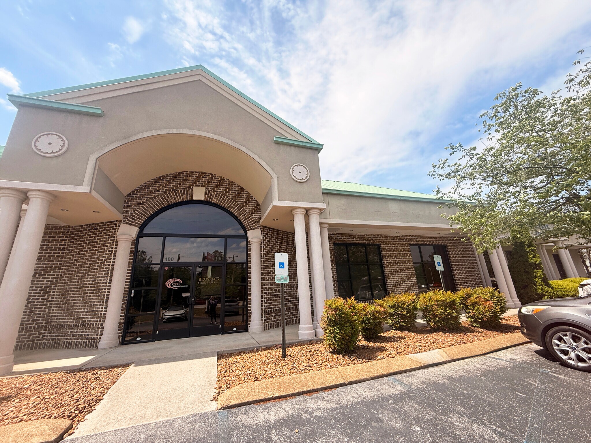 7161 Lee Hwy, Chattanooga, TN for Sale