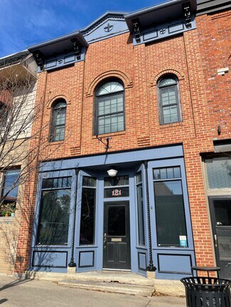 Mount Vernon, IA Retail - 121 1st St NW
