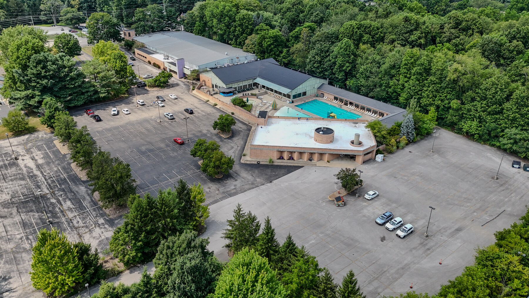 5133 Darrow Rd, Hudson, OH for Sale