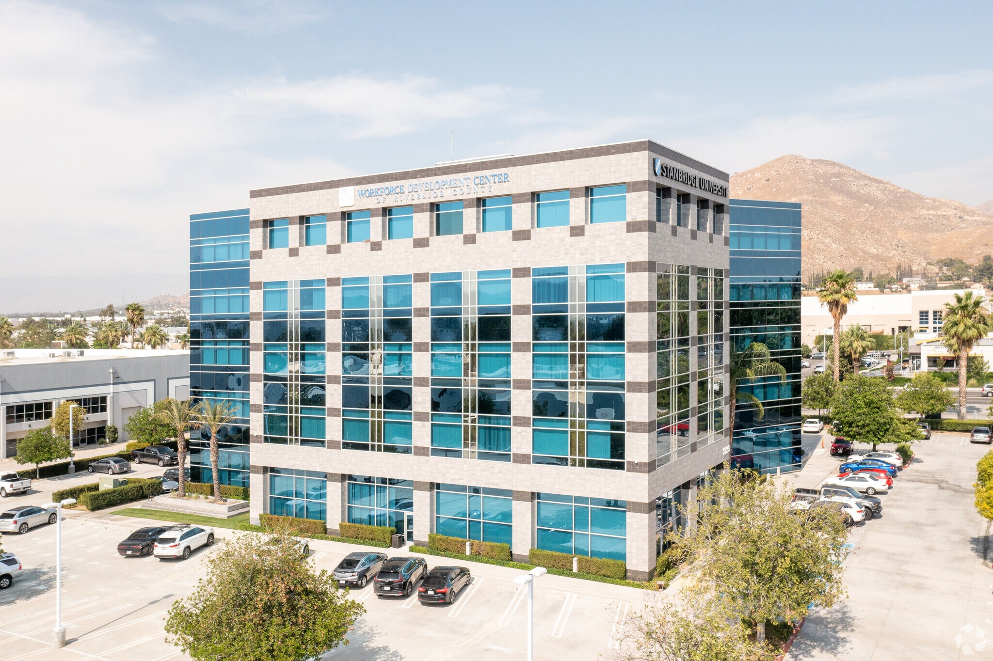 1325 Spruce St, Riverside, CA for Sale