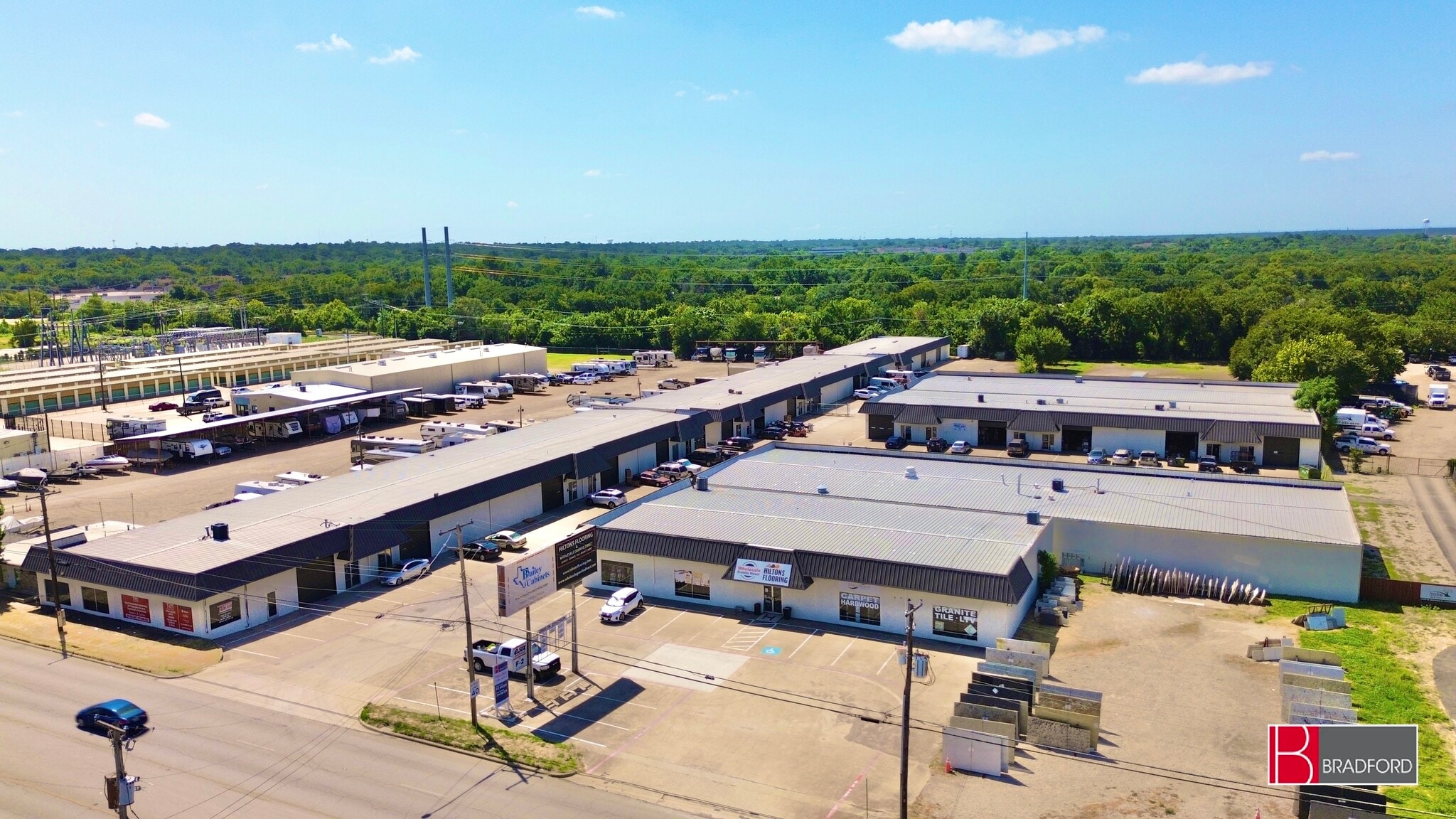 2800 W Division St, Arlington, TX for Rent