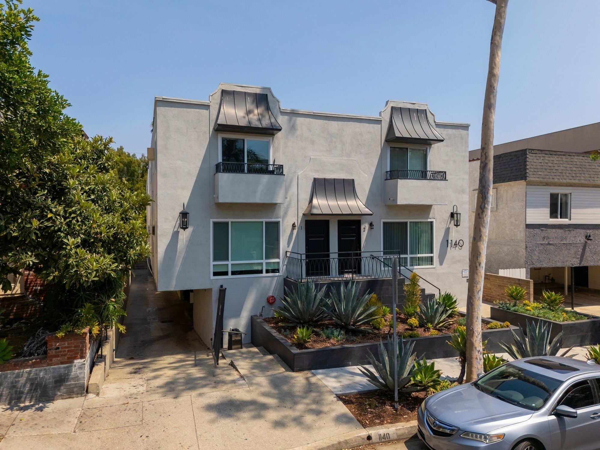 1140 N Ogden Dr, Los Angeles, CA for Sale
