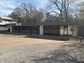 Arlington, TX Storefront - 1009 N Bowen Rd