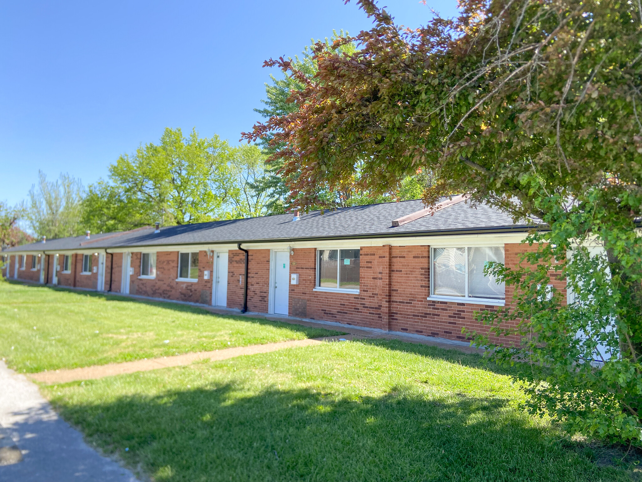 1510-1574 Leonaire Ct, Saint Louis, MO for Sale