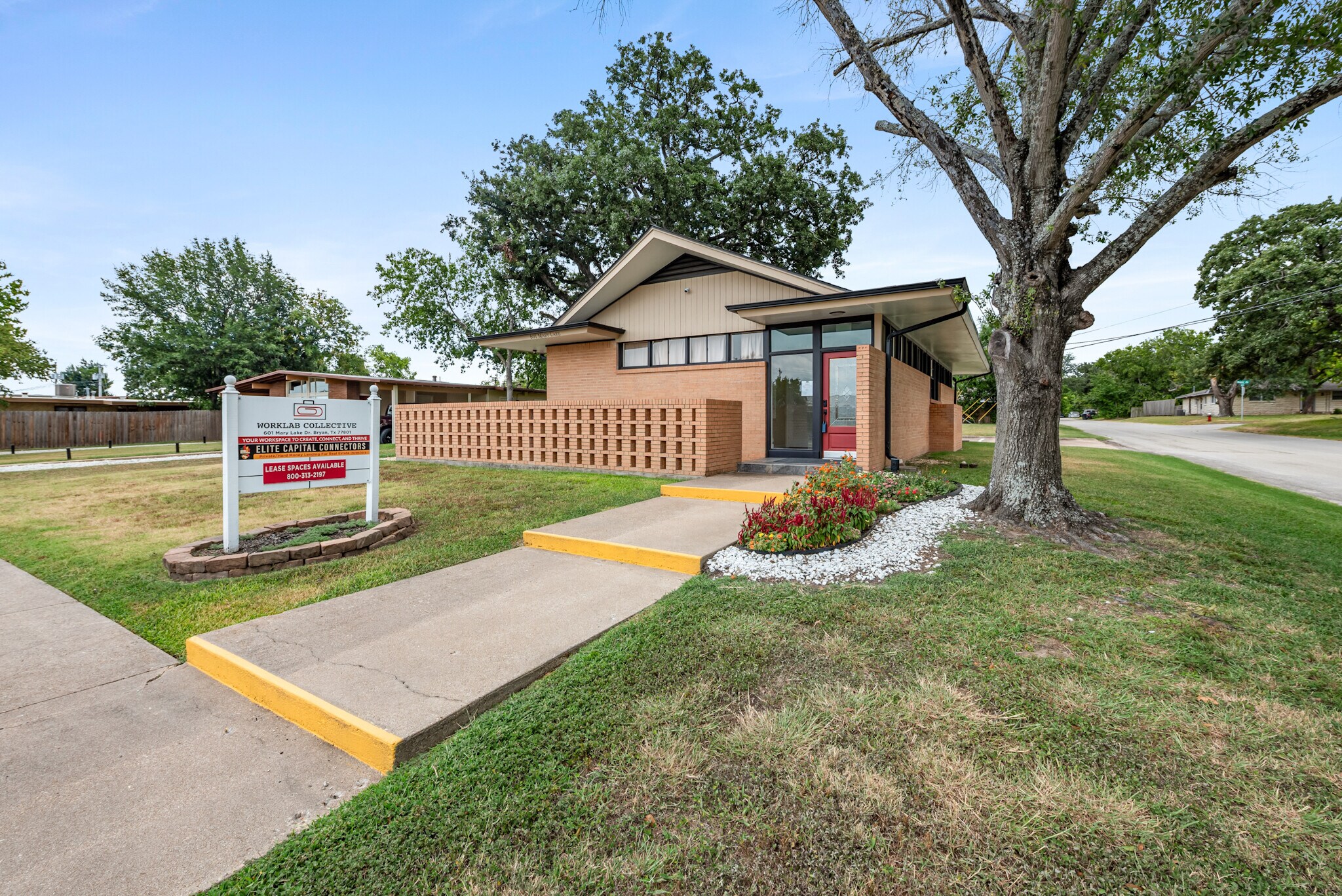 601 Mary Lake Dr, Bryan, TX for Sale