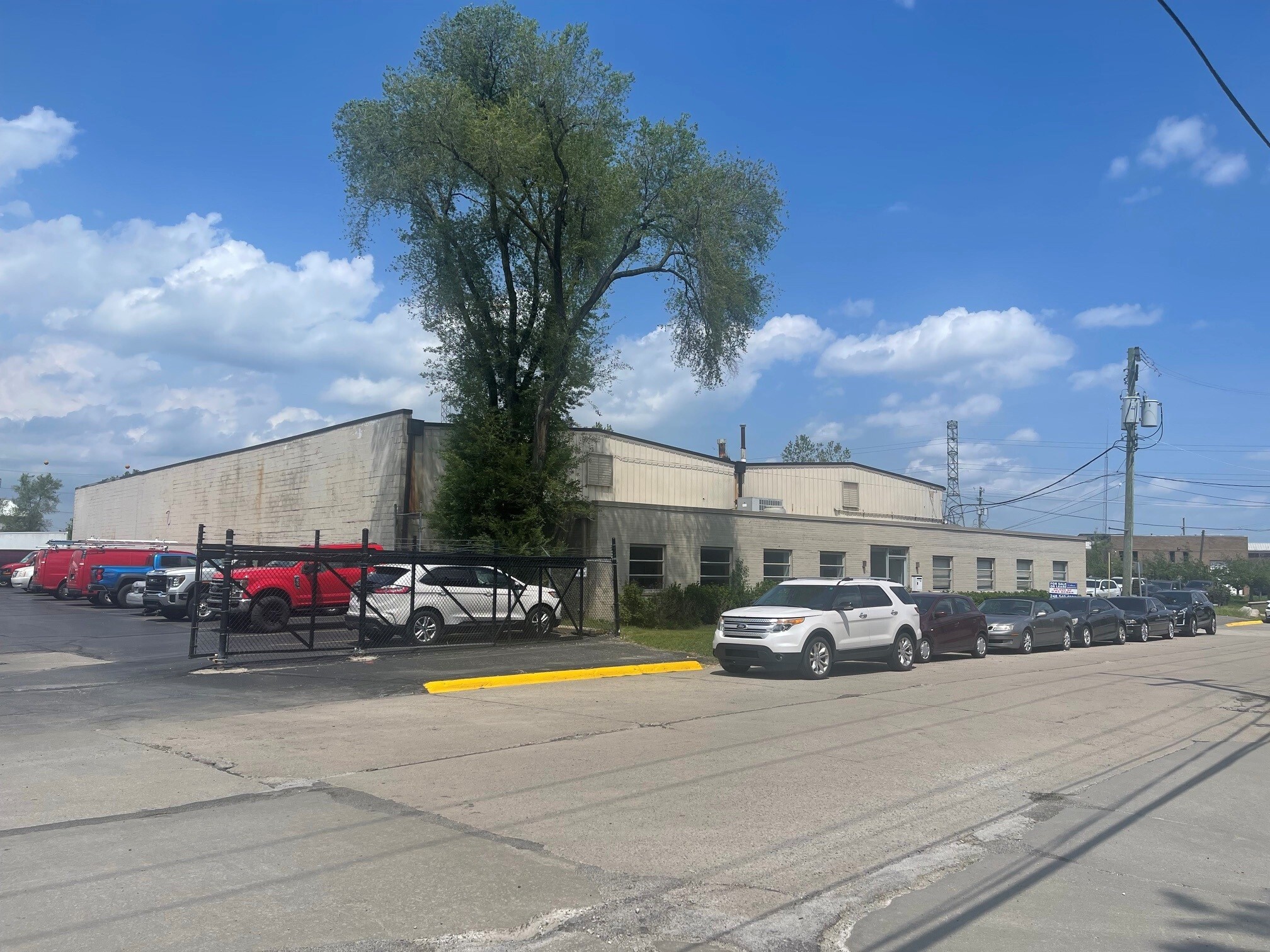 2337 Cole St, Birmingham, MI for Rent