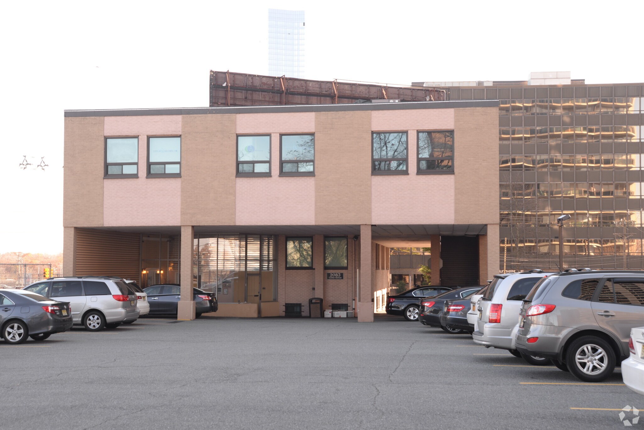 2083 Center Ave, Fort Lee, NJ for Rent