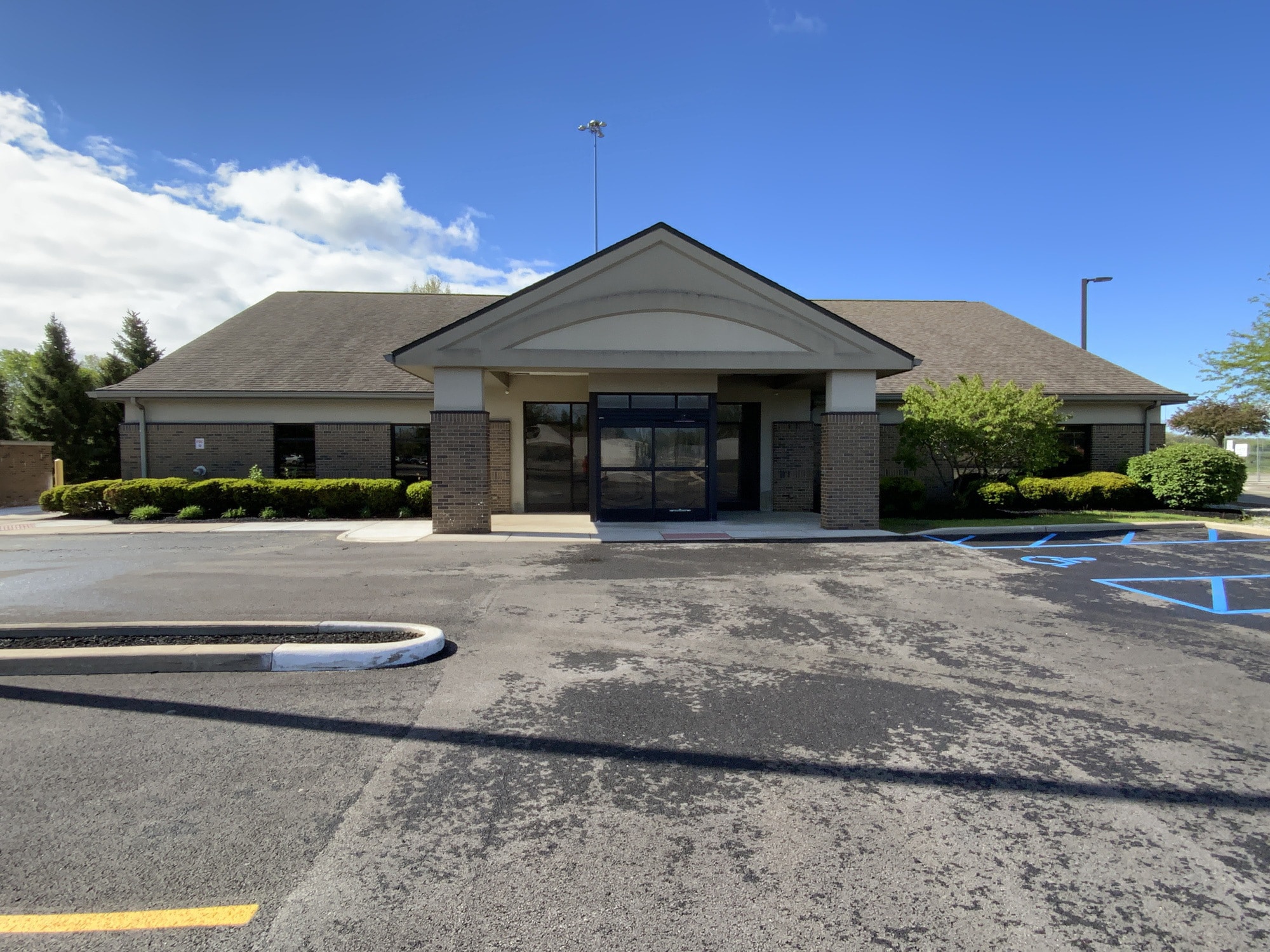5871 Monclova Rd, Maumee, OH for Rent