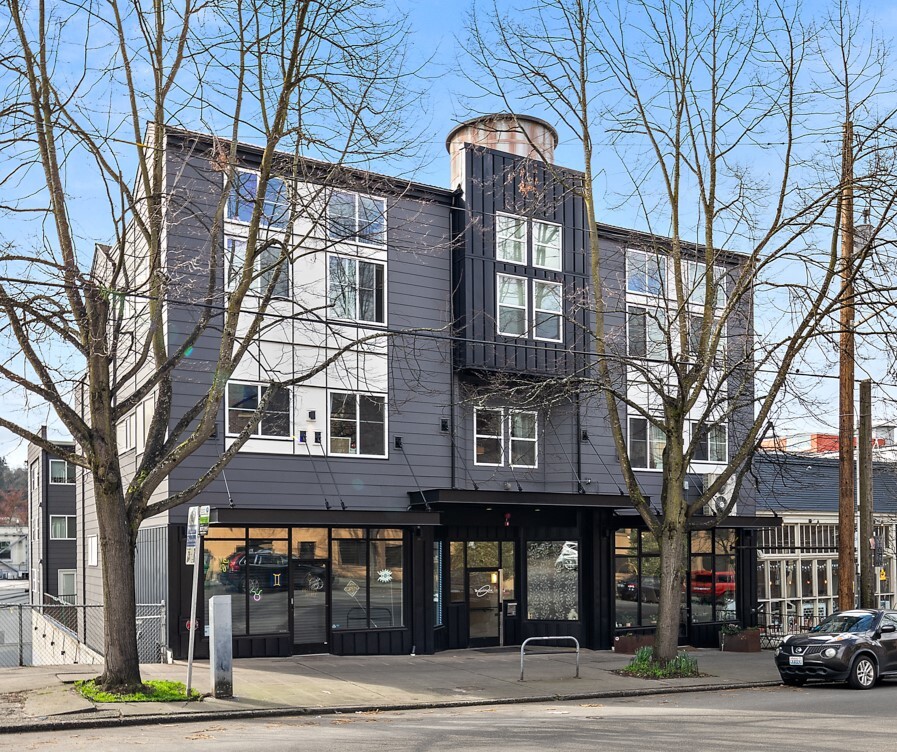 711 N 35th St, Seattle, WA for Sale