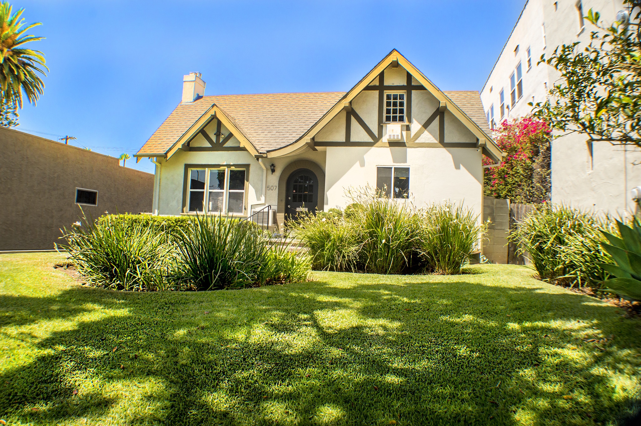 507 N Larchmont Blvd, Los Angeles, CA for Sale