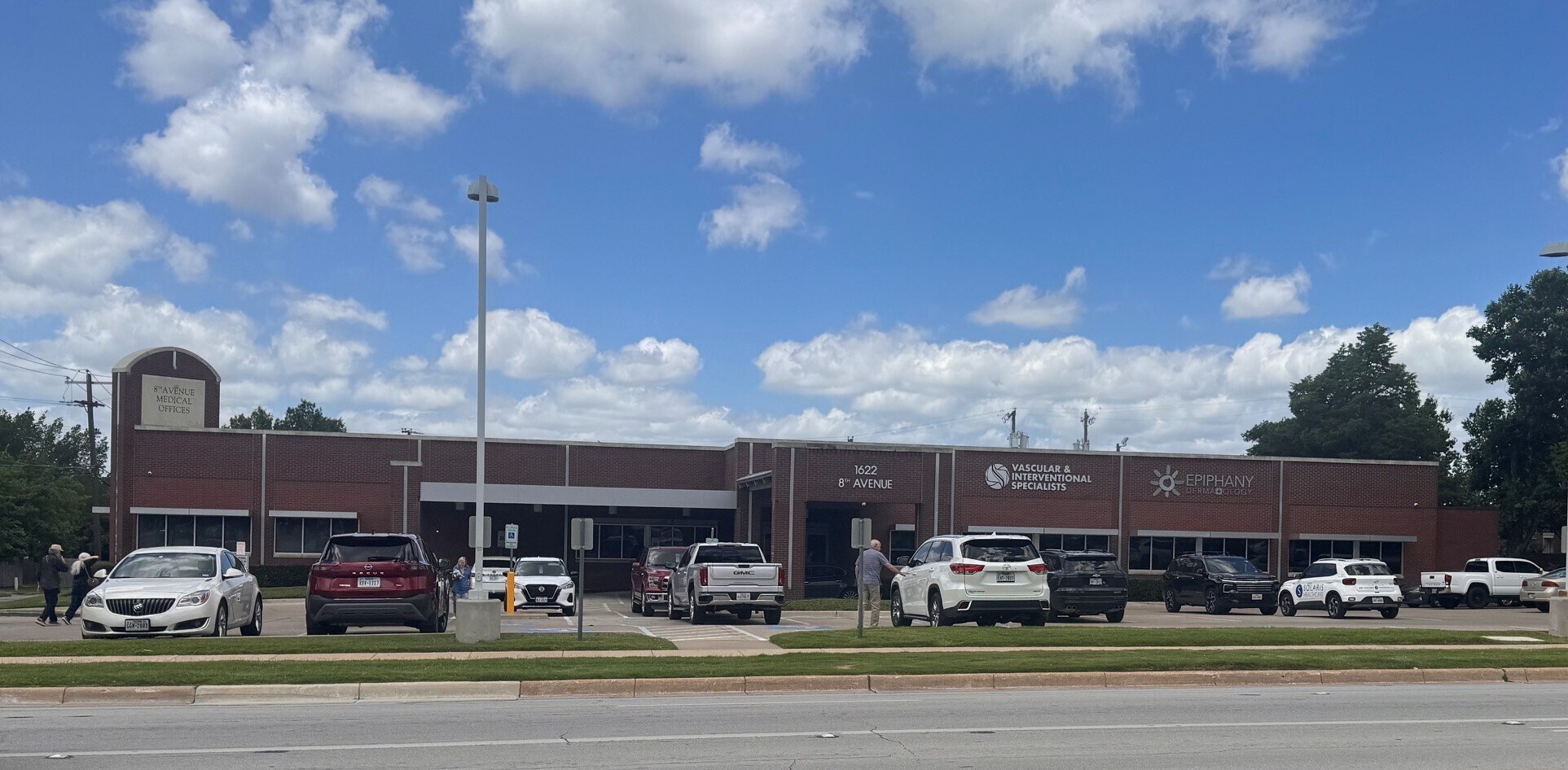 1622 8th Ave, Fort Worth, TX for Rent