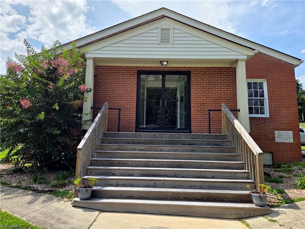 402 Worth St, Mount Airy, NC for Sale