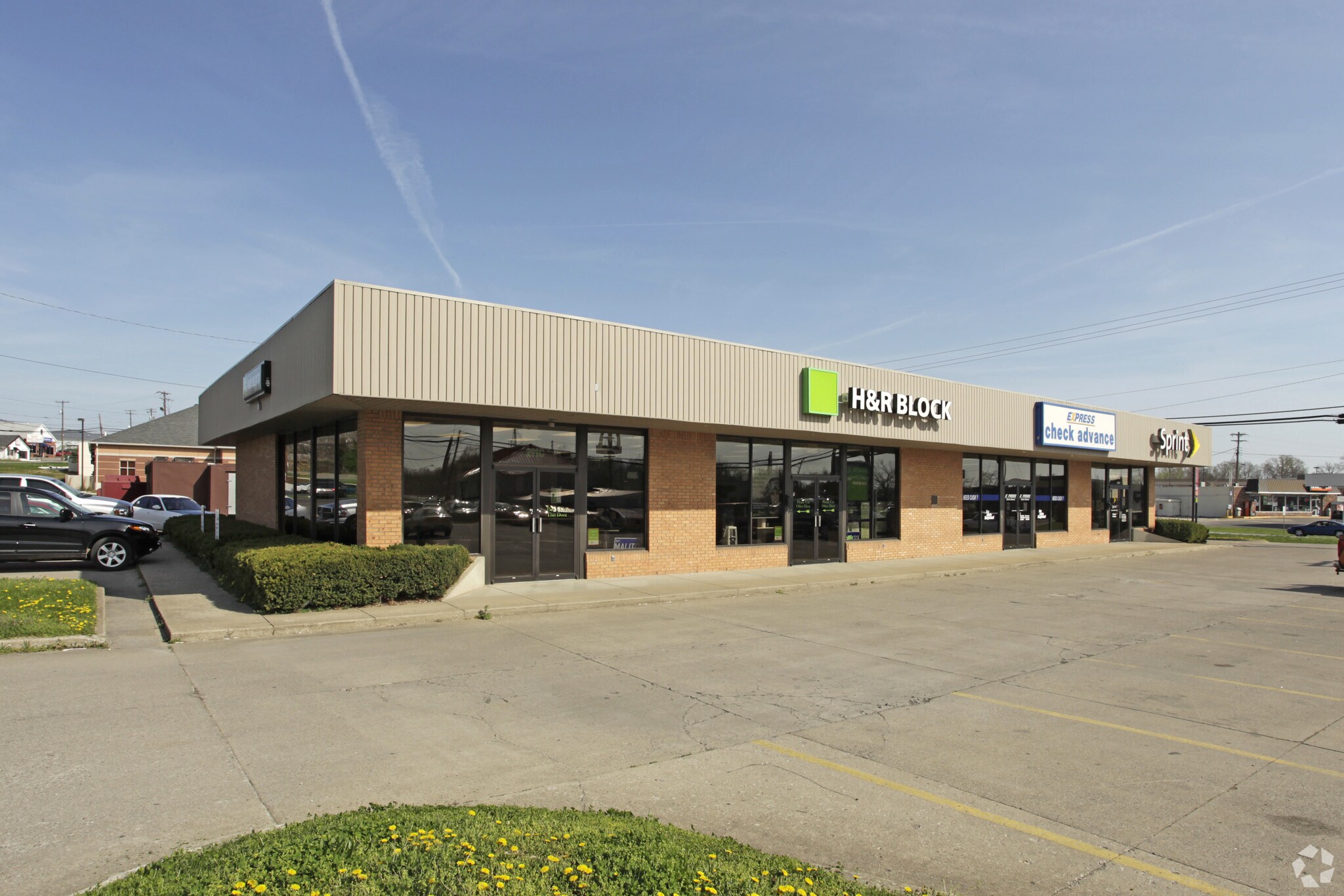 211 N Dixie Blvd, Radcliff, KY for Rent