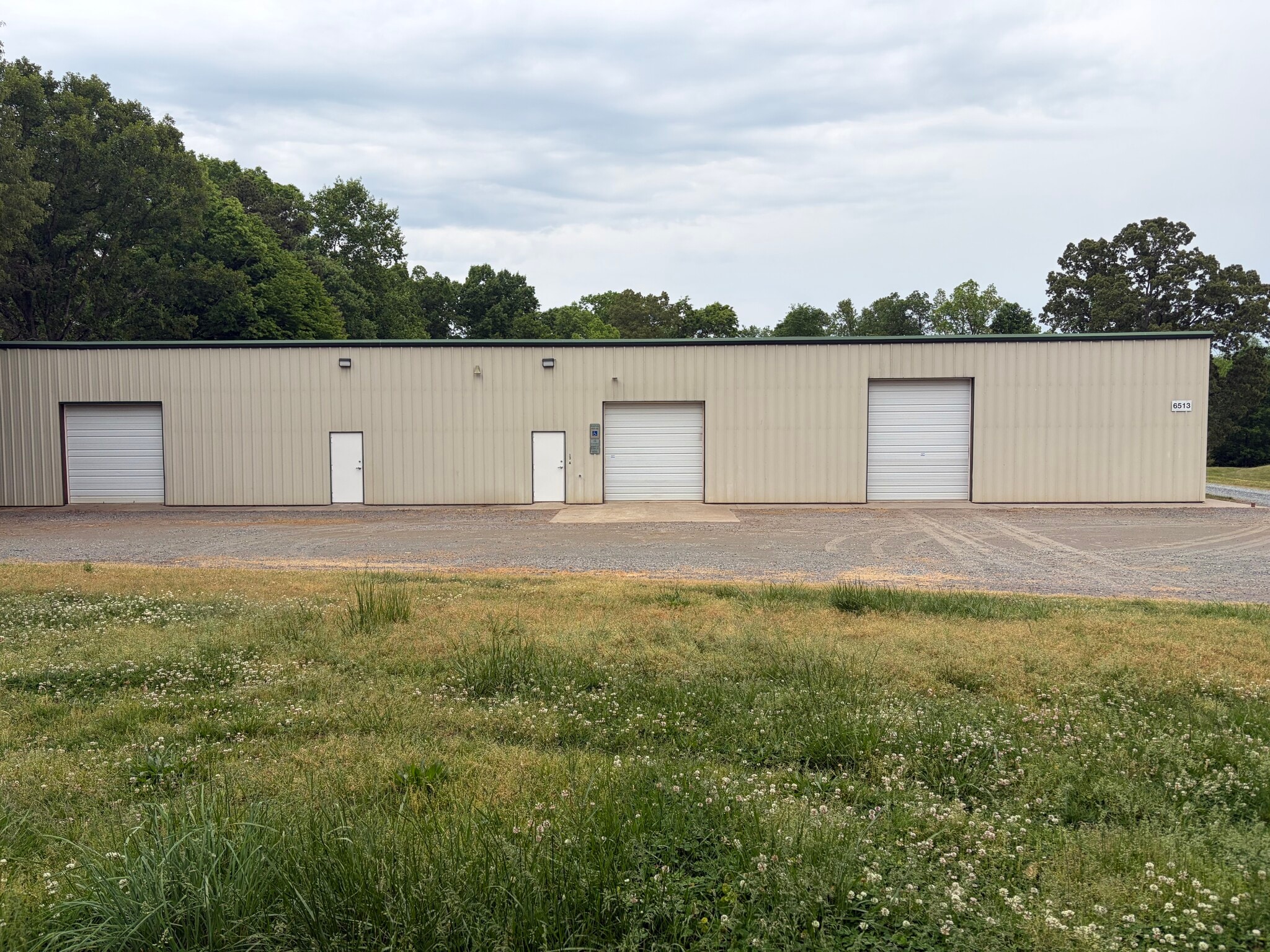 6513 E Old US 421 Hwy, East Bend, NC for Rent