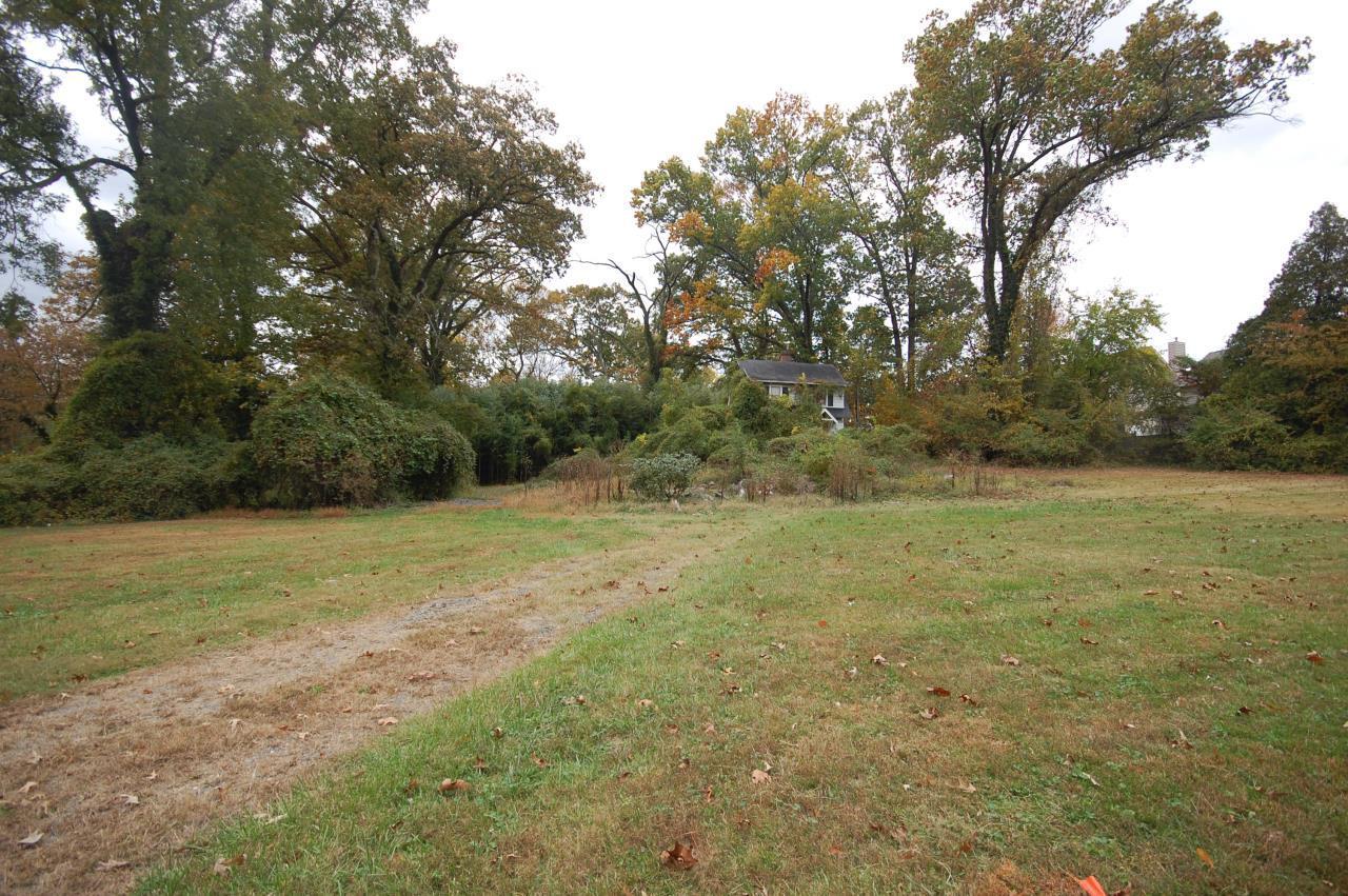 2818 Cedar Ln, Vienna, VA for Sale