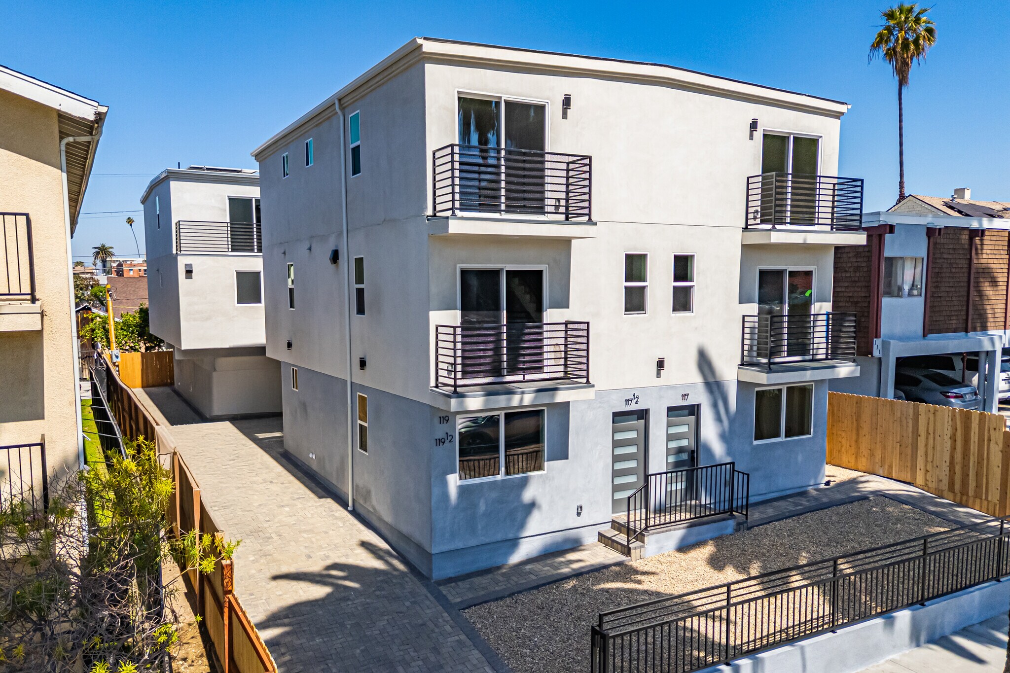 119 S Rampart Blvd, Los Angeles, CA for Sale