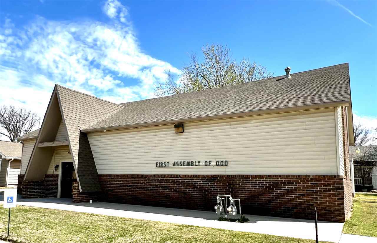 206 N 2nd St, Tonkawa, OK for Sale