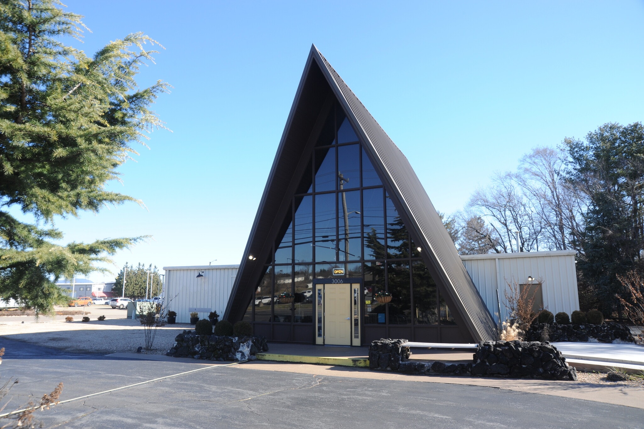 3006 S Main St, Harrisonburg, VA for Sale