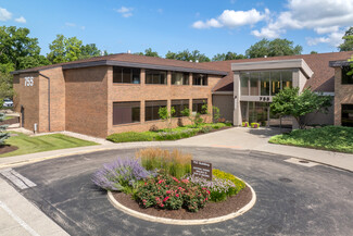 Libertyville, IL Office, Office/Medical - 755 S Milwaukee Ave