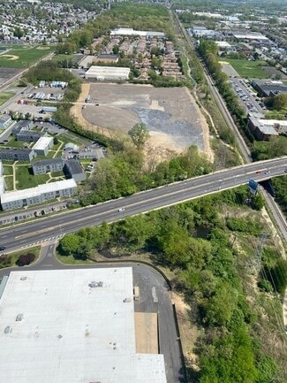 10169-75 NORTHEAST BLVD  