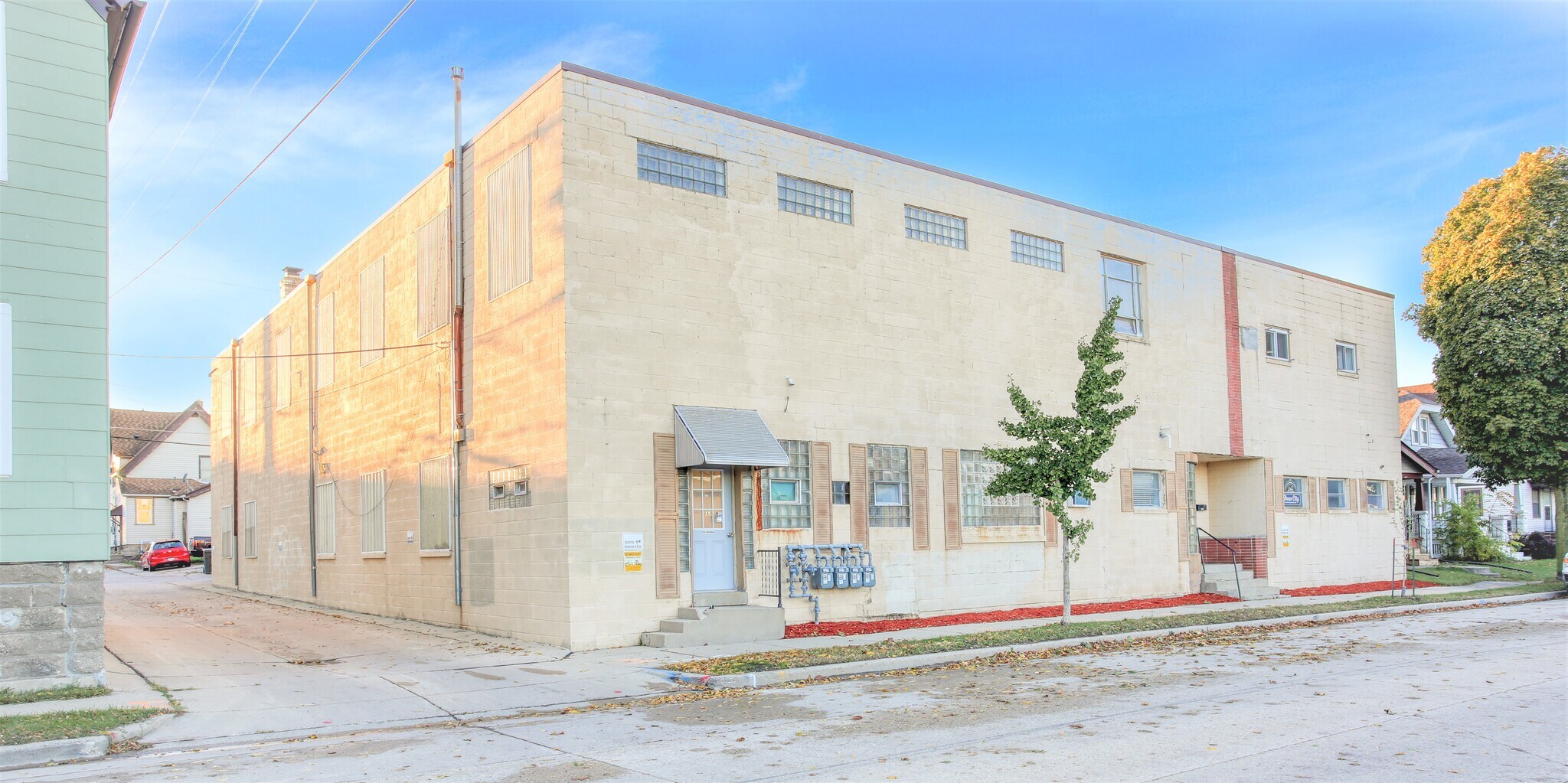 1959 S 54th St West Allis, WI 53219 Industrial Property for Lease on