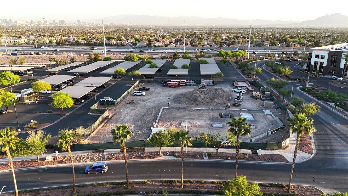 2480 Village View Dr, Henderson, NV for Rent