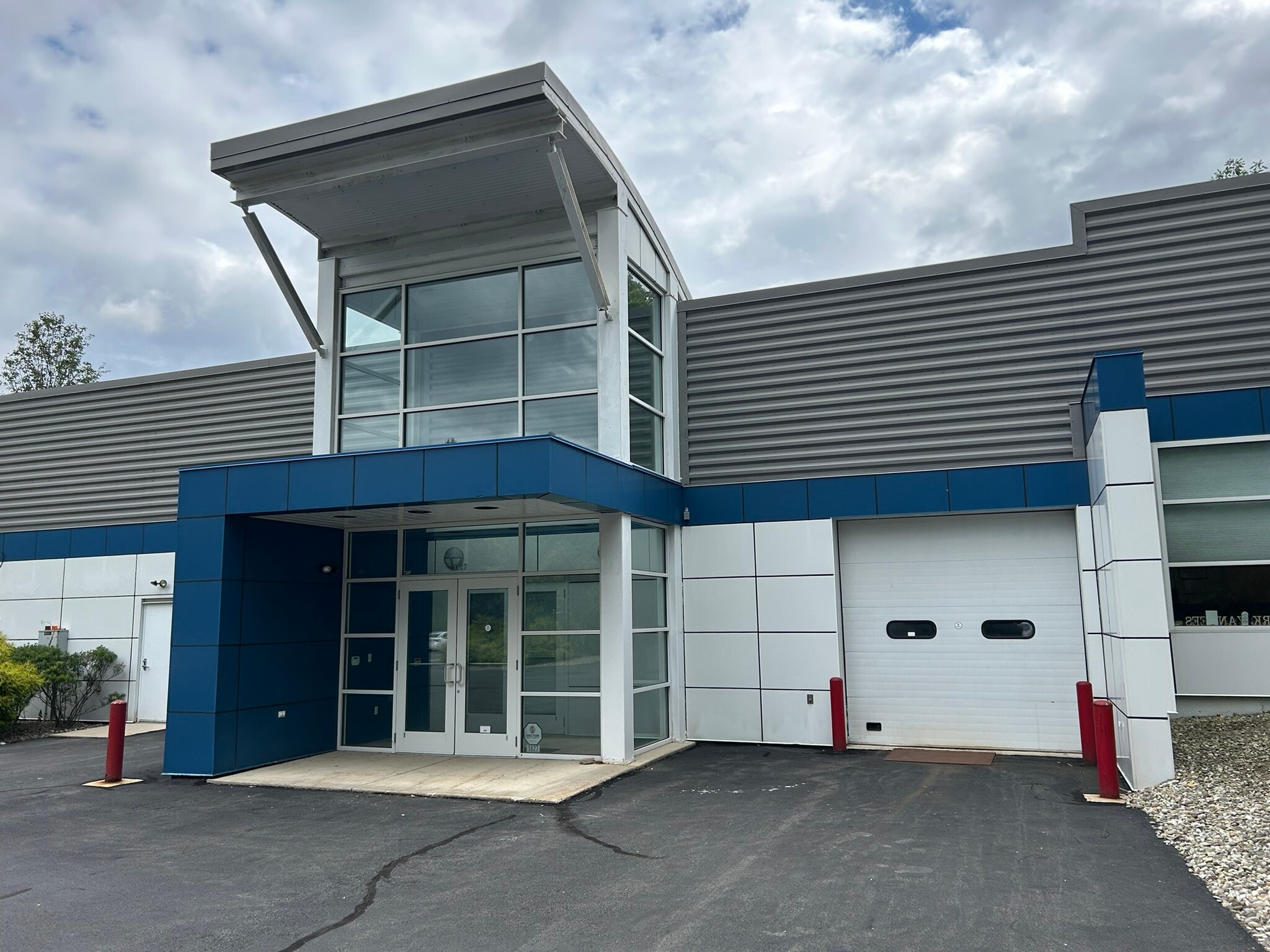 1825-1829 Paradise Trl, East Stroudsburg, PA for Rent