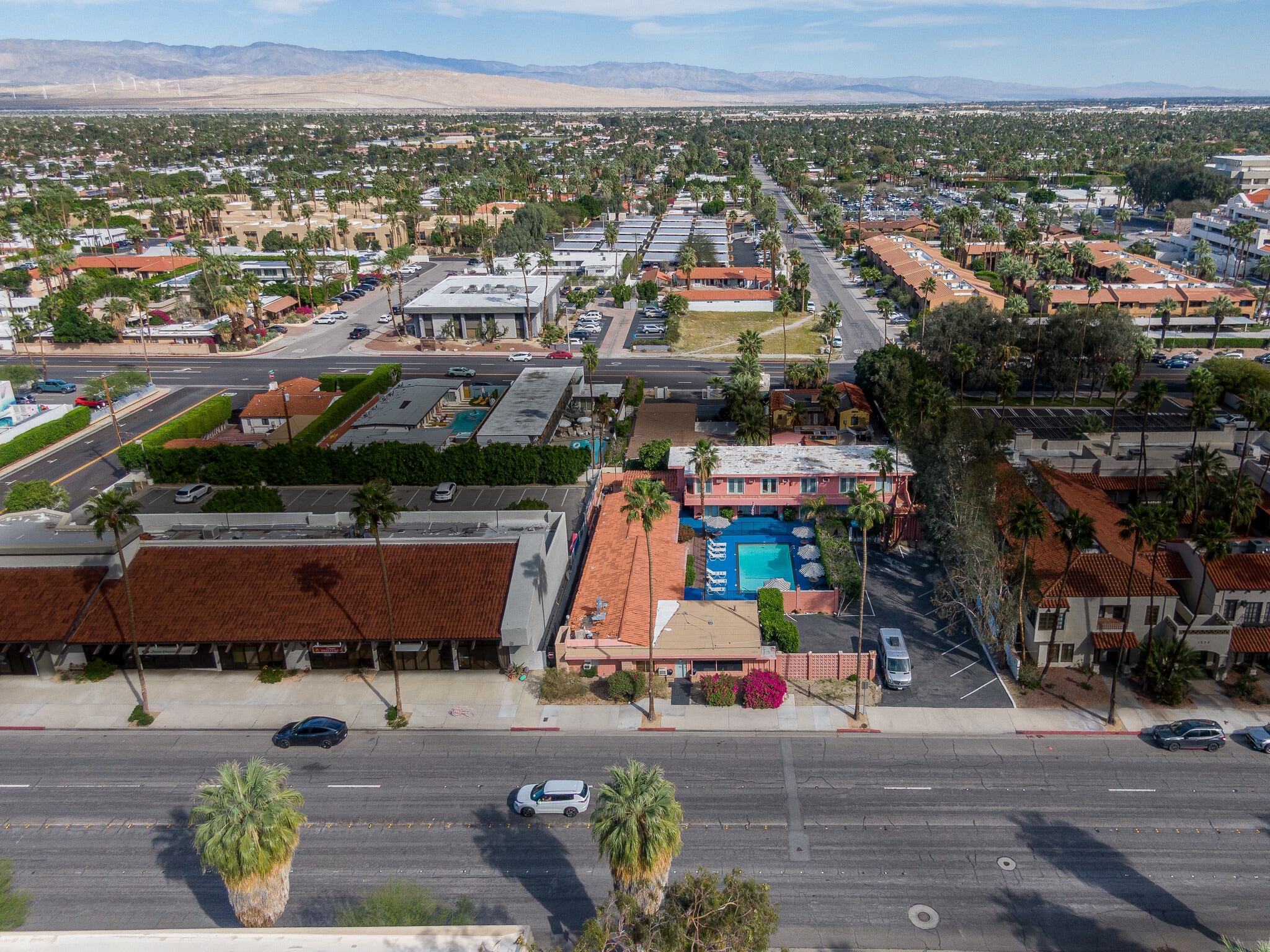 1404 N Palm Canyon Dr, Palm Springs, CA for Sale