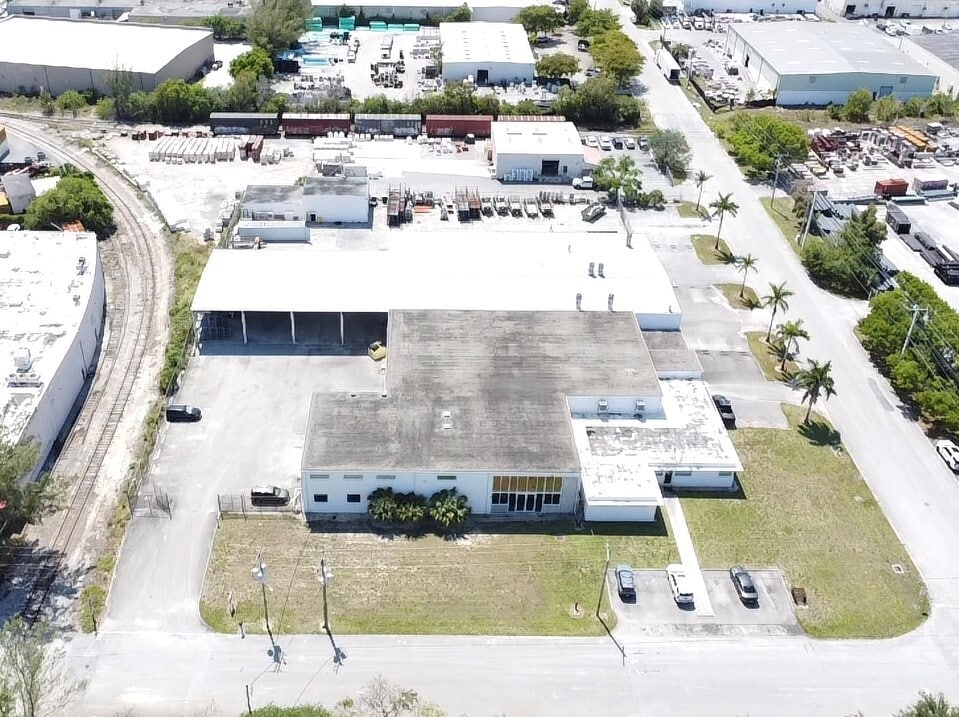 1649 Avenue L, Riviera Beach, FL for Sale