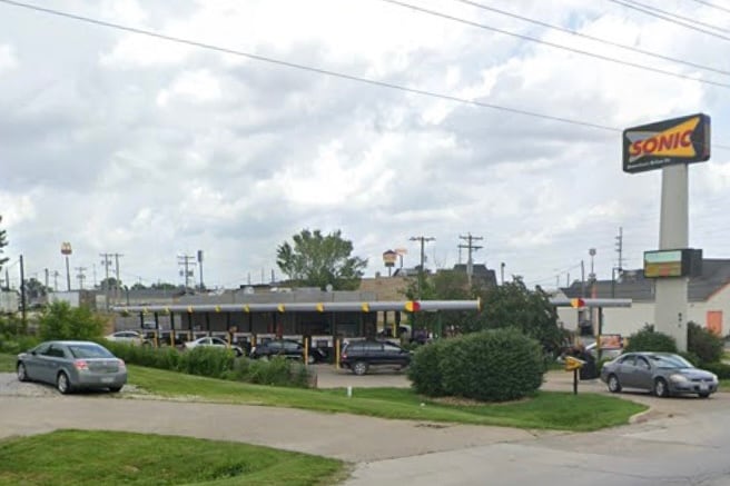 891 E Cherry St, Troy, MO for Rent