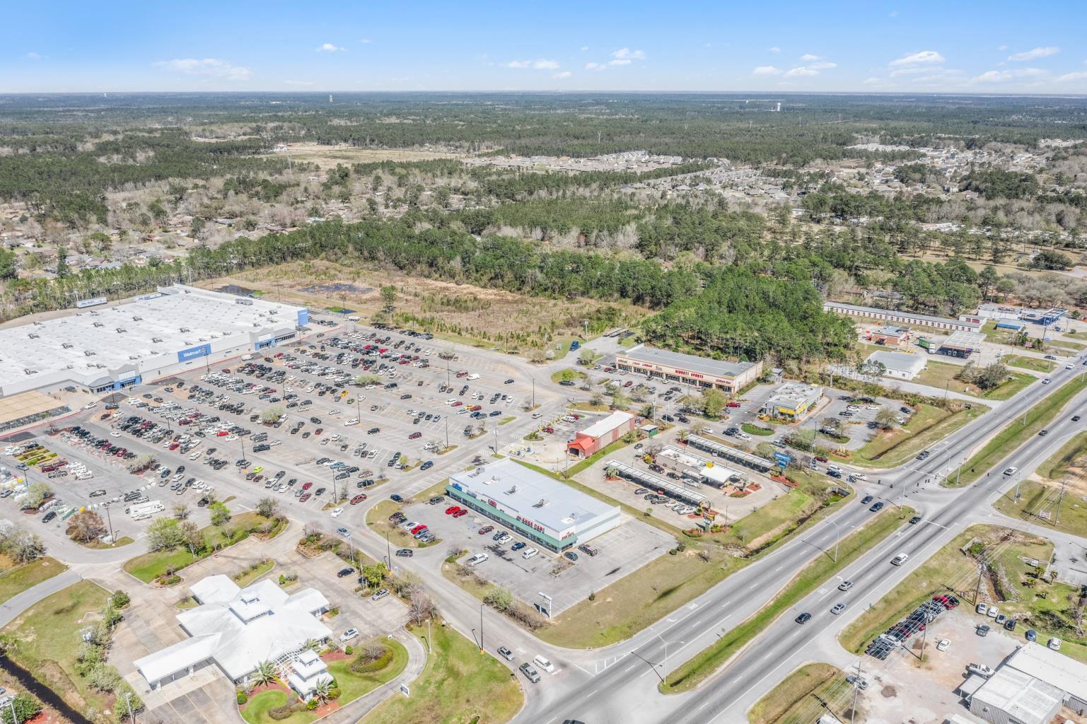 3907-3921 Bienville Blvd, Ocean Springs, MS for Rent