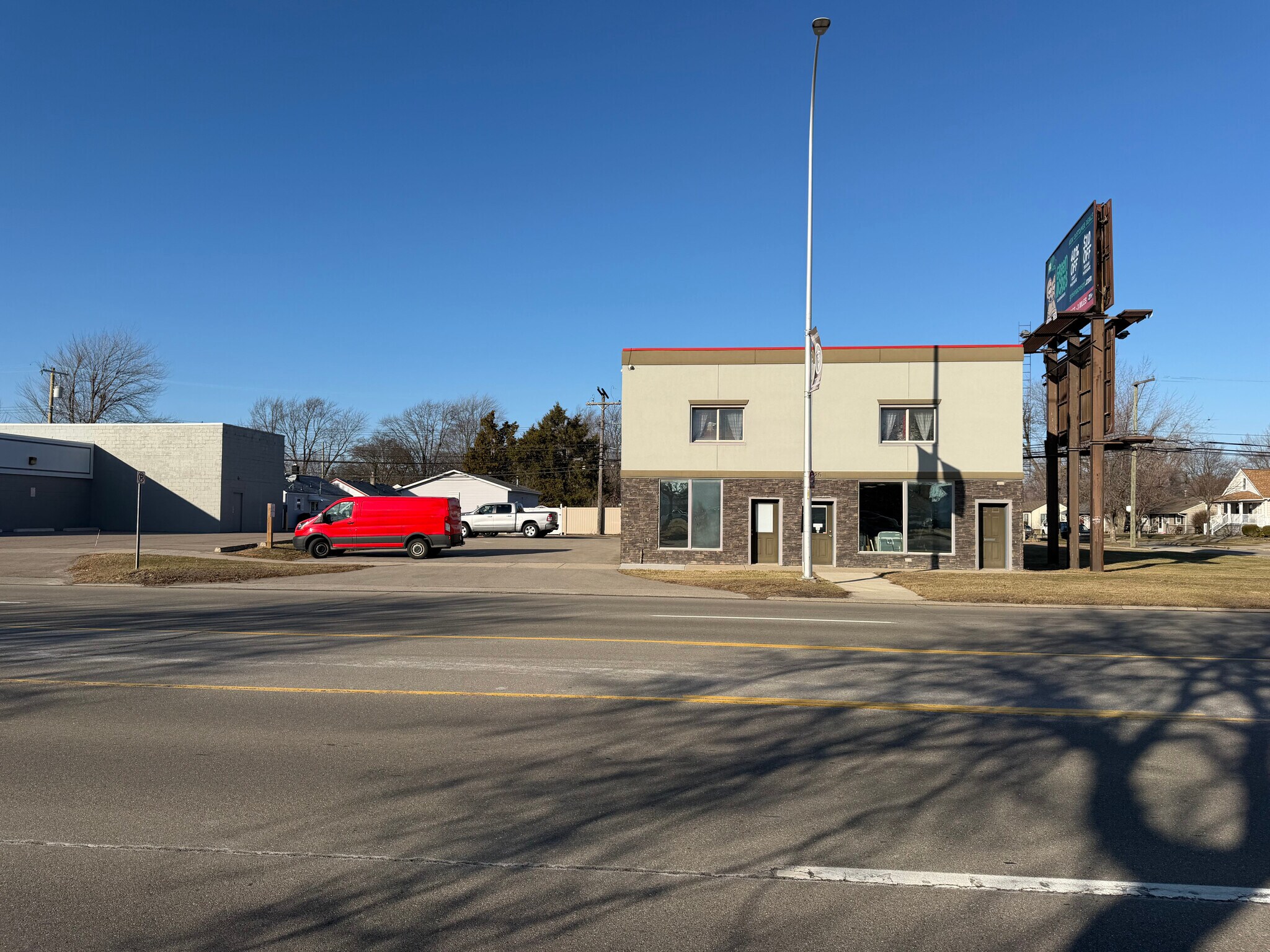 14226 Eureka Rd, Southgate, MI for Sale