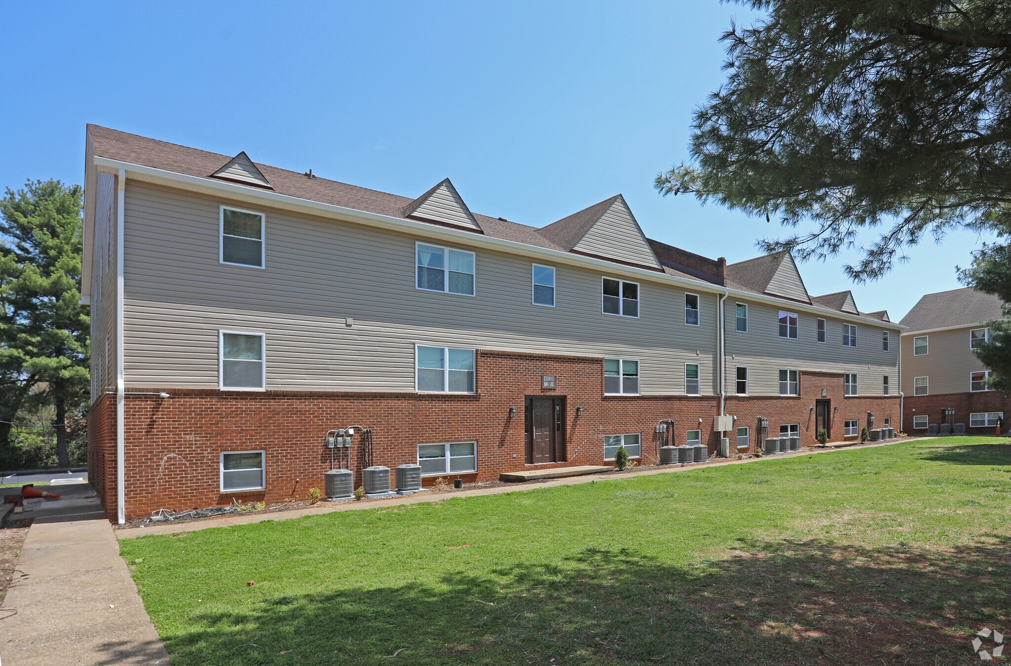 4823 Rutgers St NW, Roanoke, VA for Sale