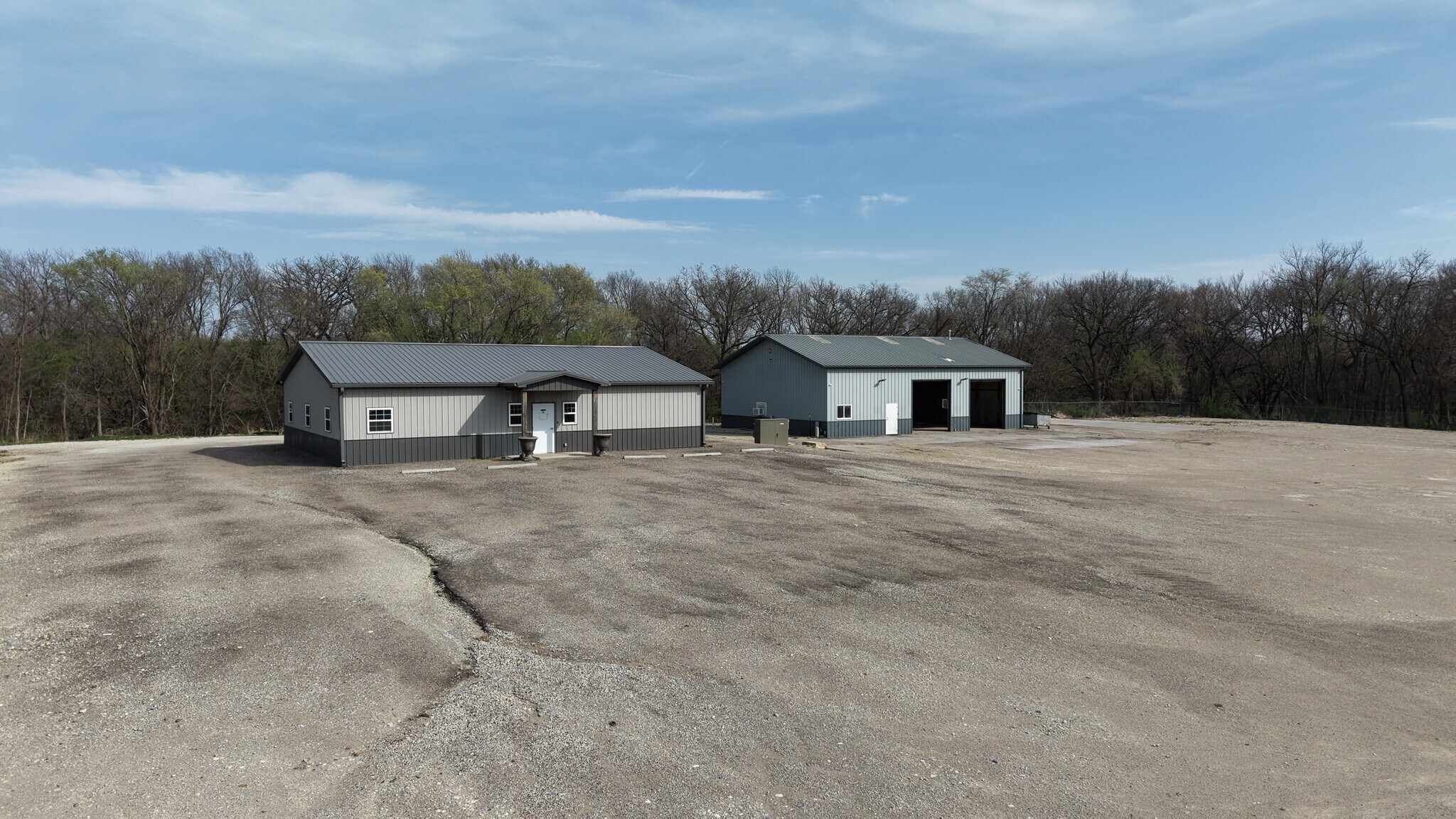 10090 SW River Valley Rd, Augusta, KS for Rent