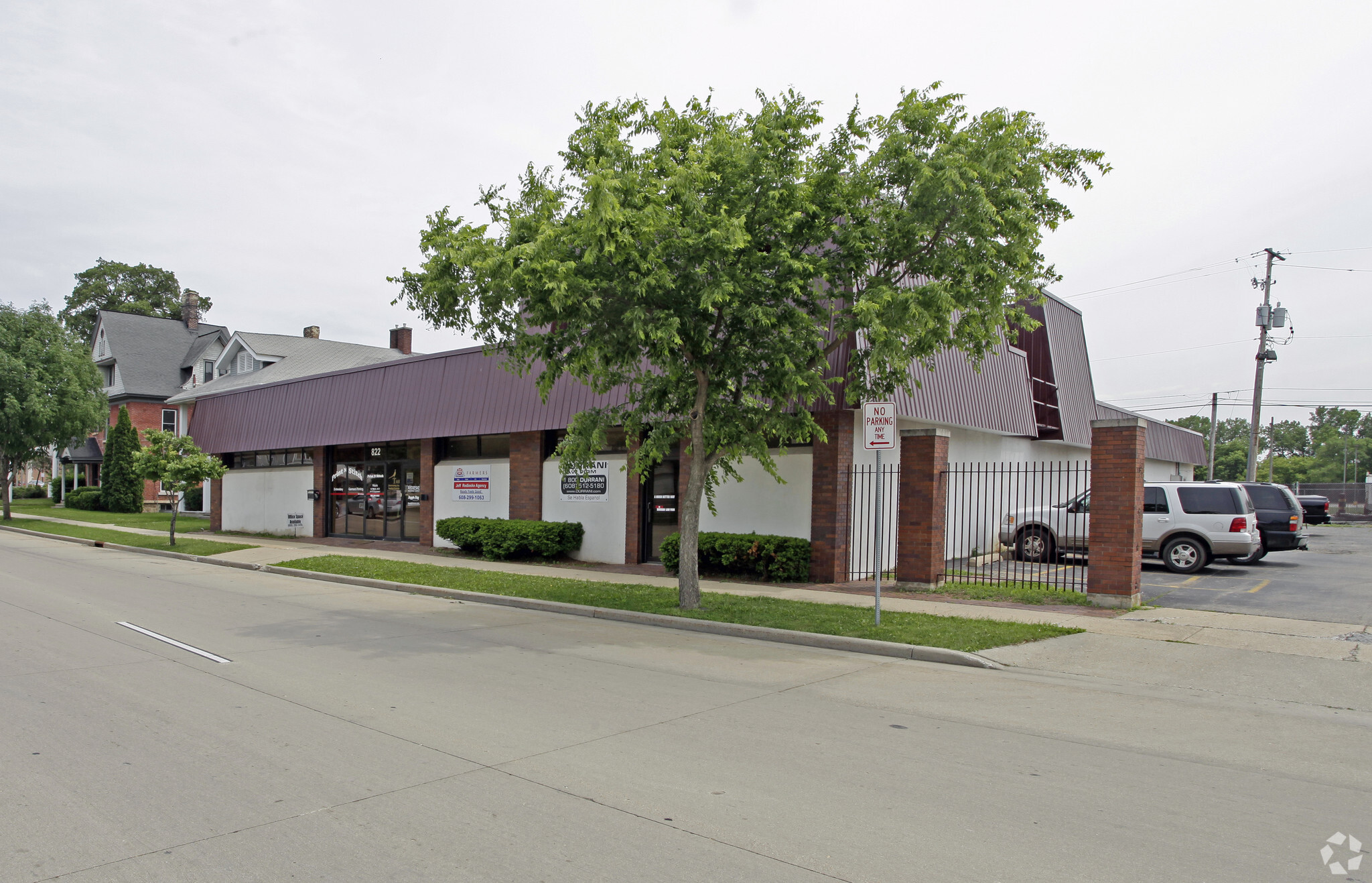 822 Broad St, Beloit, WI for Rent