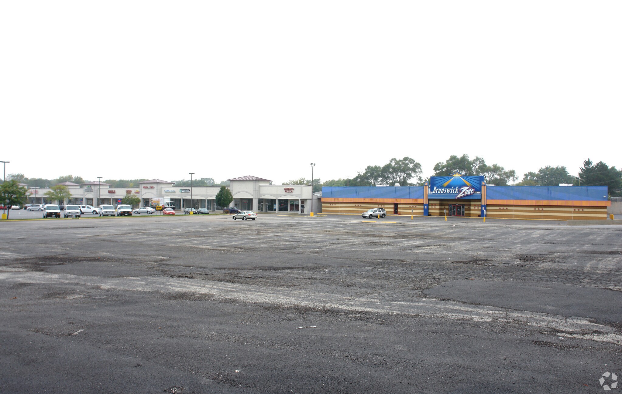 500-558 E North Ave, Glendale Heights, IL for Rent
