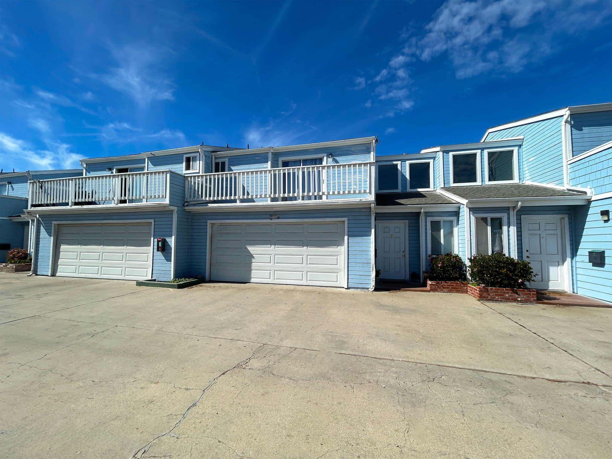 435 E Newlove Dr, Santa Maria, CA for Sale